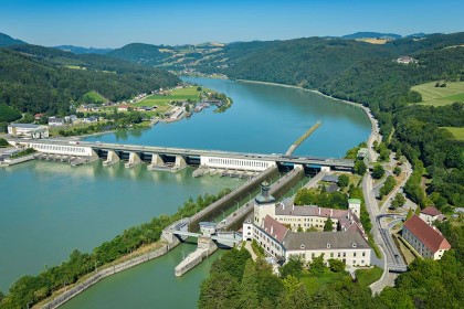 Donaukraftwerk Ybbs-Persenbeug