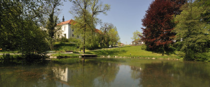 Der wunderschöne Schlosspark in St. Peter/Au wird zur Open Air Bühne.